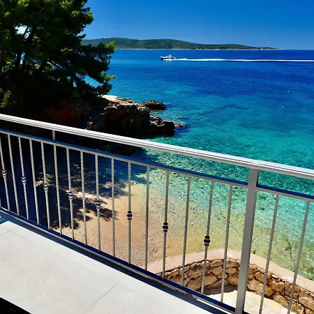 アパート Petarcica