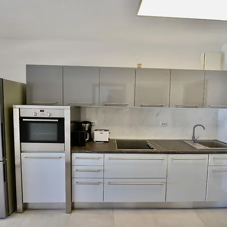 Petarcica アパート *